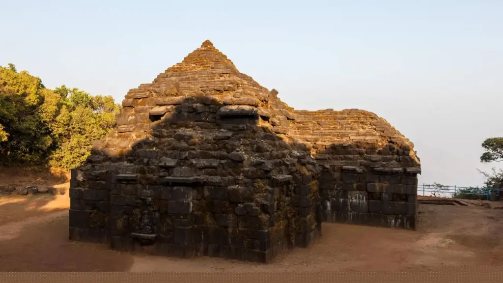 Krishnabai Temple-mahabaleshwar temple-mahabaleshwar places to visit