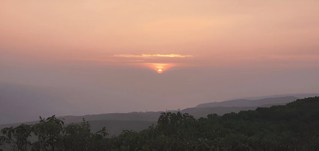 Wilson Point-mahabaleshwar hill station-mahabaleshwar places to visit