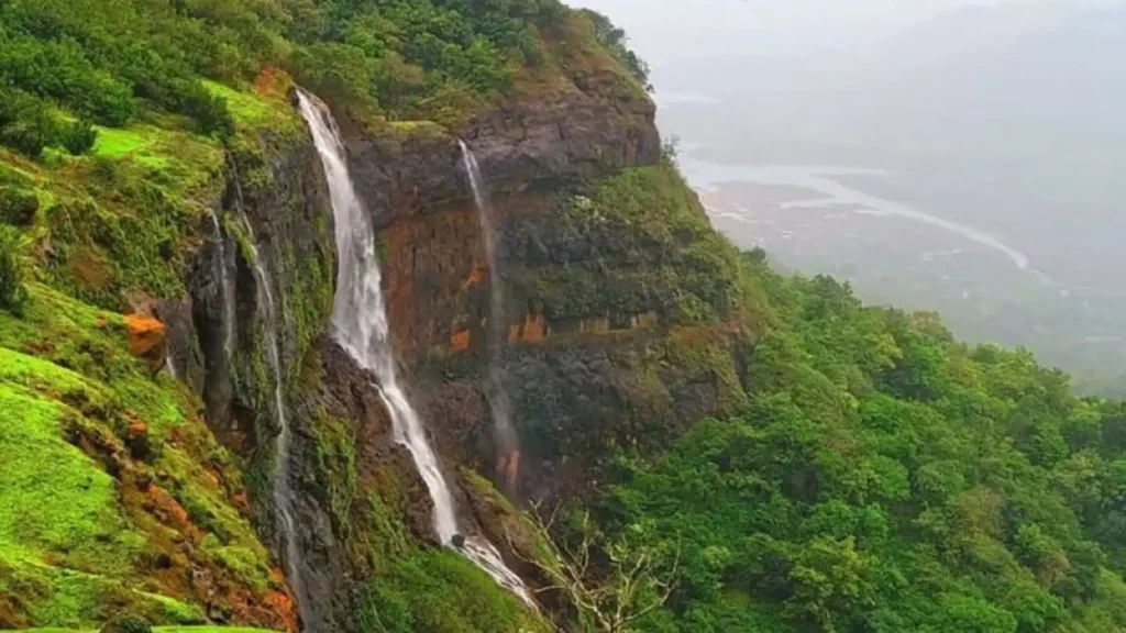 chinaman falls-waterfall in mahabaleshwar-mahabaleshwar places to visit